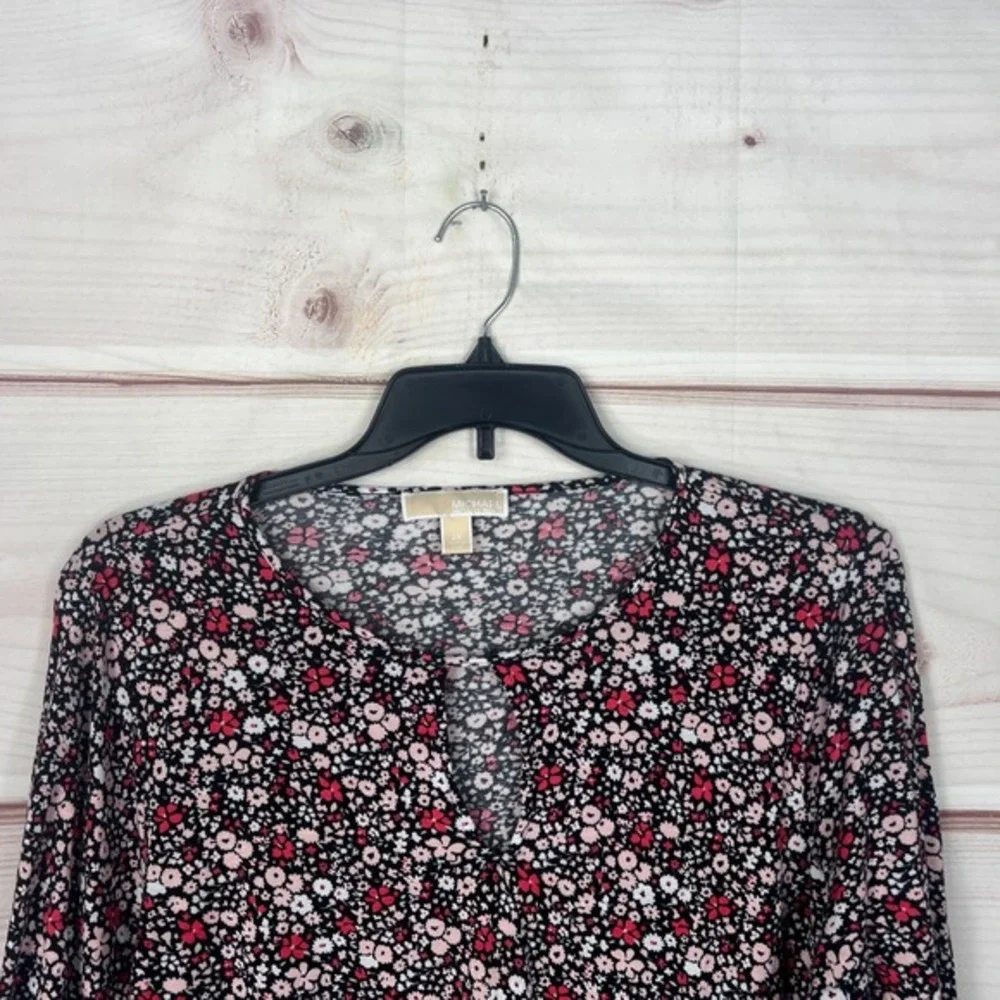 Michael Kors Top Womens 2X Black Floral‎ Blouse Keyhole Neck Elastic Waist Knit